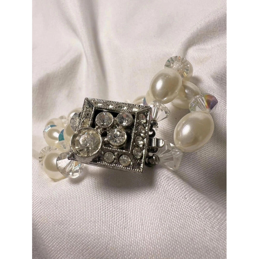 Vintage Faux Pearl AB rhinestone Oval Double Strand Coquette Clasp Bracelet - Picture 4 of 7